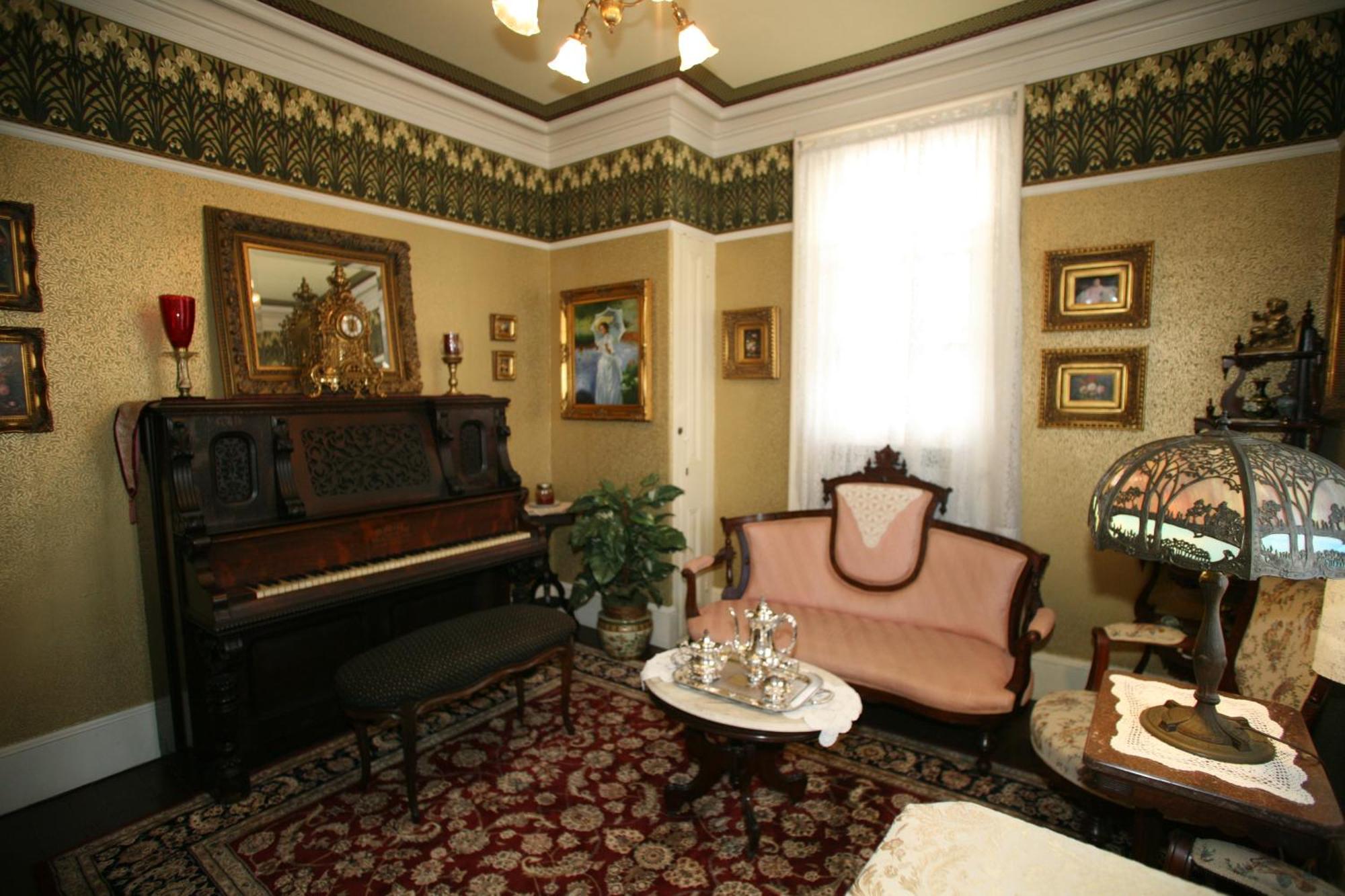 The Bacchus Inn Bed & Breakfast Кеп-Мей Екстер'єр фото